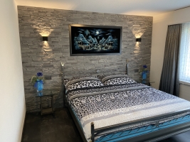 Schlafzimmer mit Bett 180y200 cm